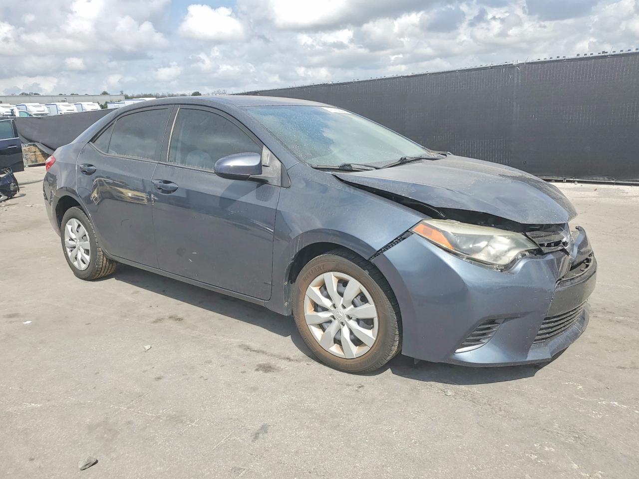 2016 Toyota Corolla Le - Image 4