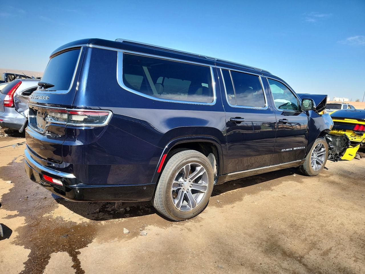 2024 Jeep Grand Wagoneer L Series I - Image 3