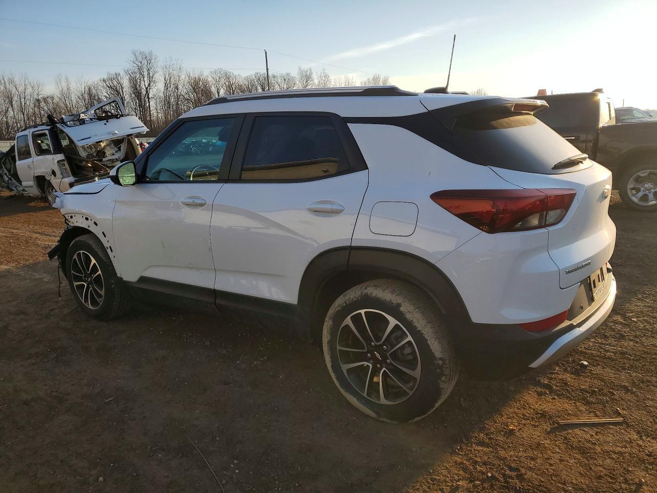 2024 Chevrolet Trailblazer Lt - Фото 2