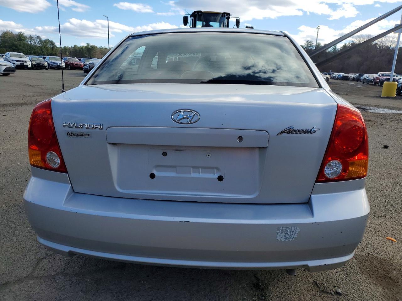 2005 Hyundai Accent Gls - Фото 6