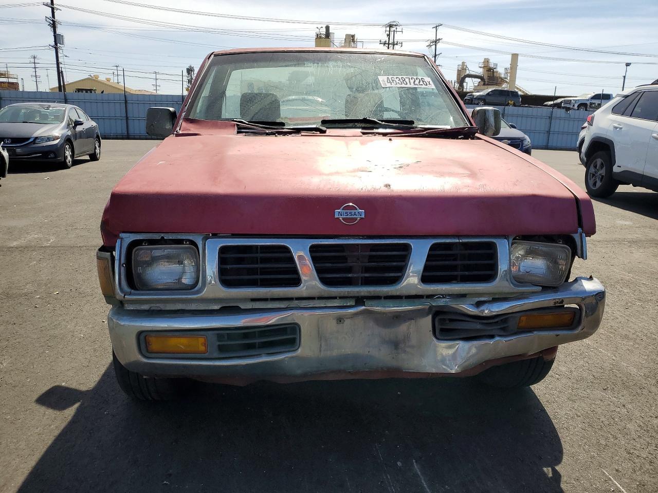 1996 Nissan Truck Base - Фото 5