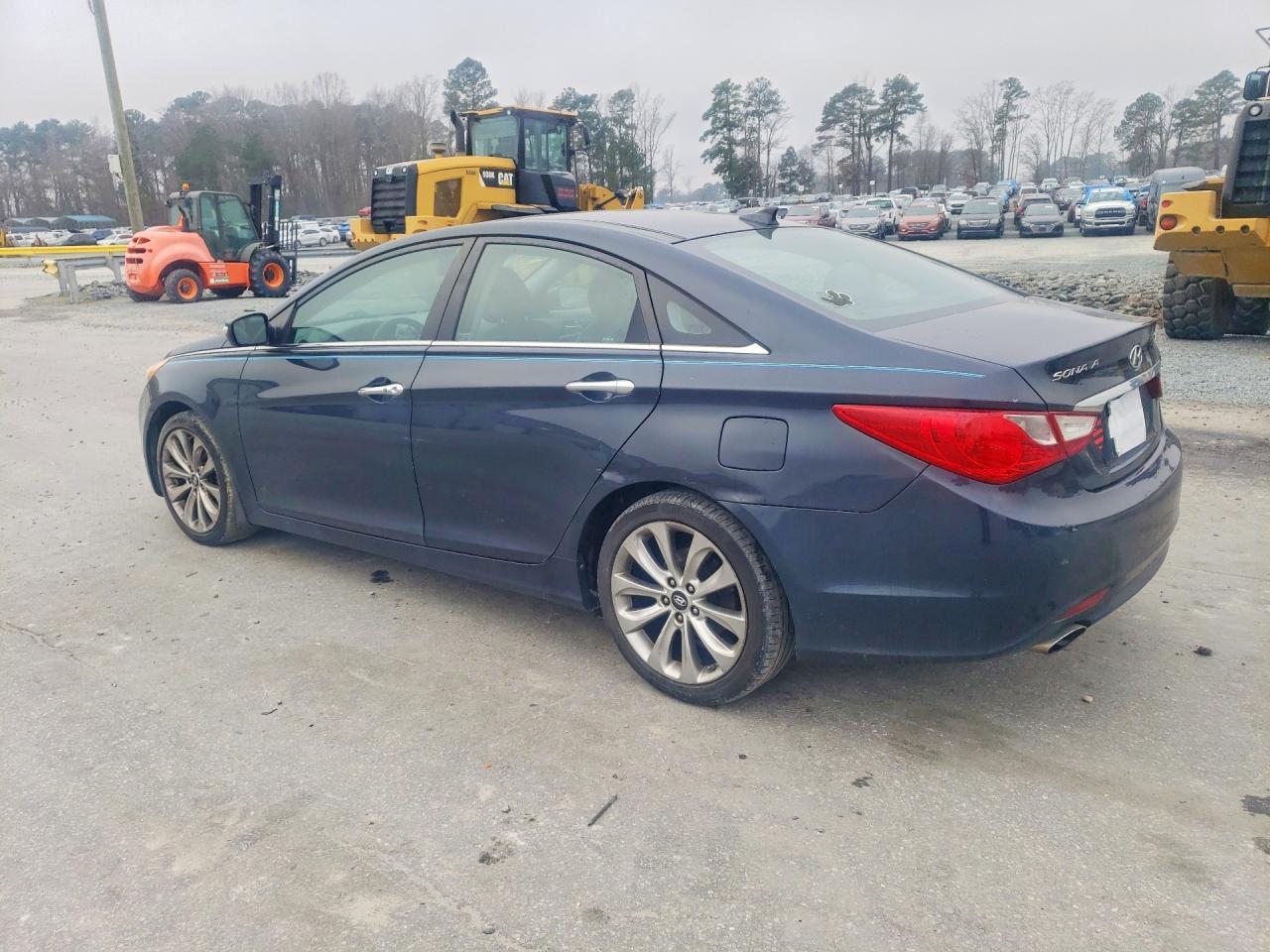 2012 Hyundai Sonata Limited 2.0T - Фото 2