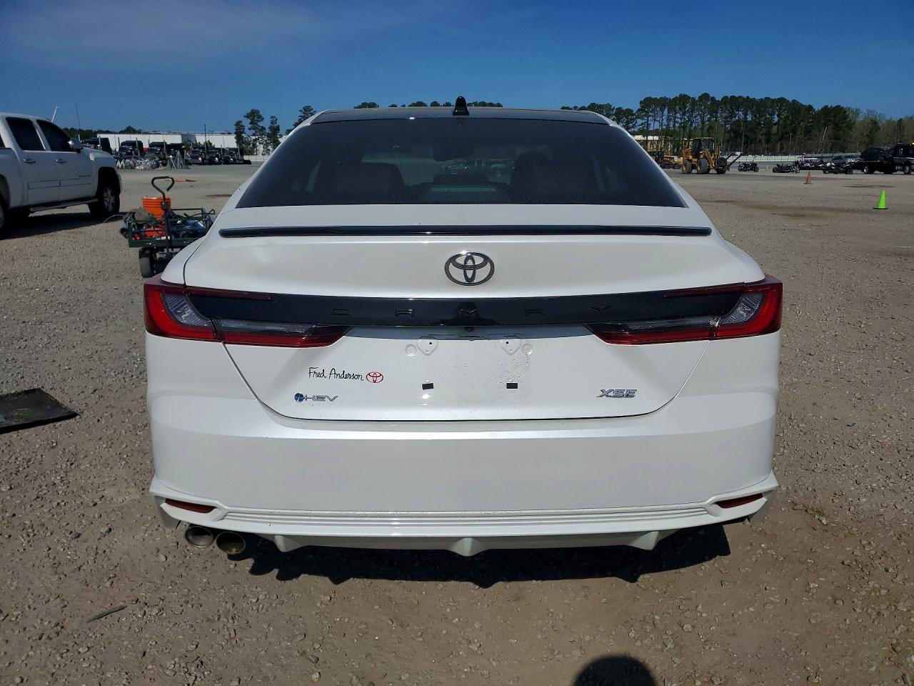 2026 Toyota Camry Xse - Фото 6