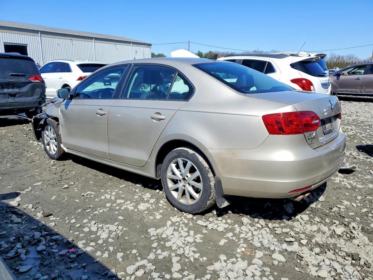 2012 Volkswagen Jetta Se - Image 2