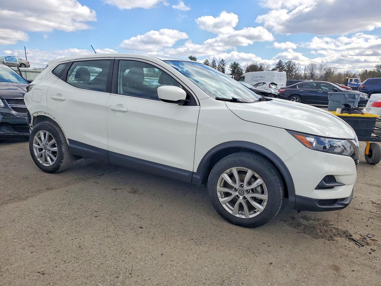 2021 Nissan Rogue Sport S - Image 4