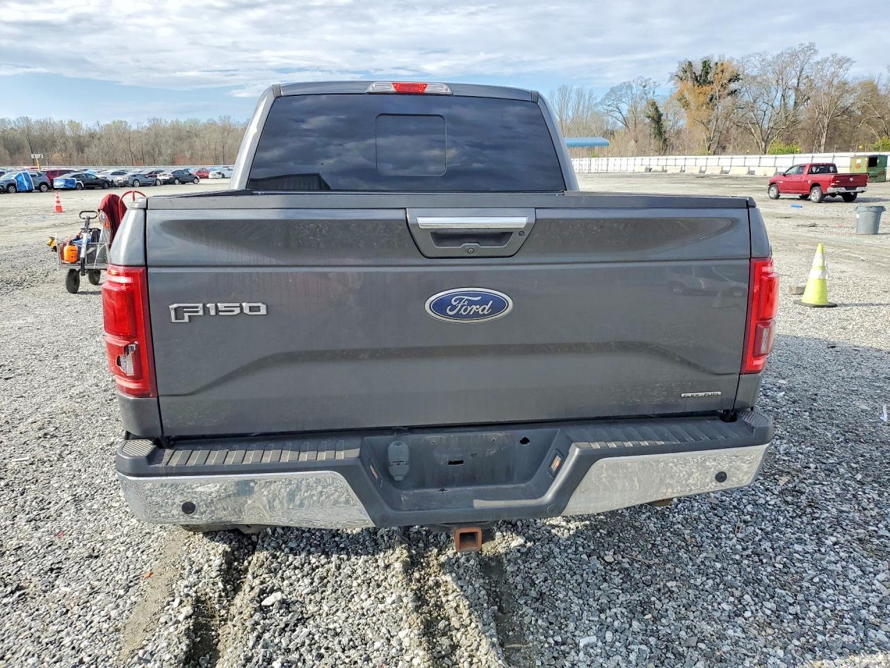 2016 Ford F150 Supercrew - Image 6