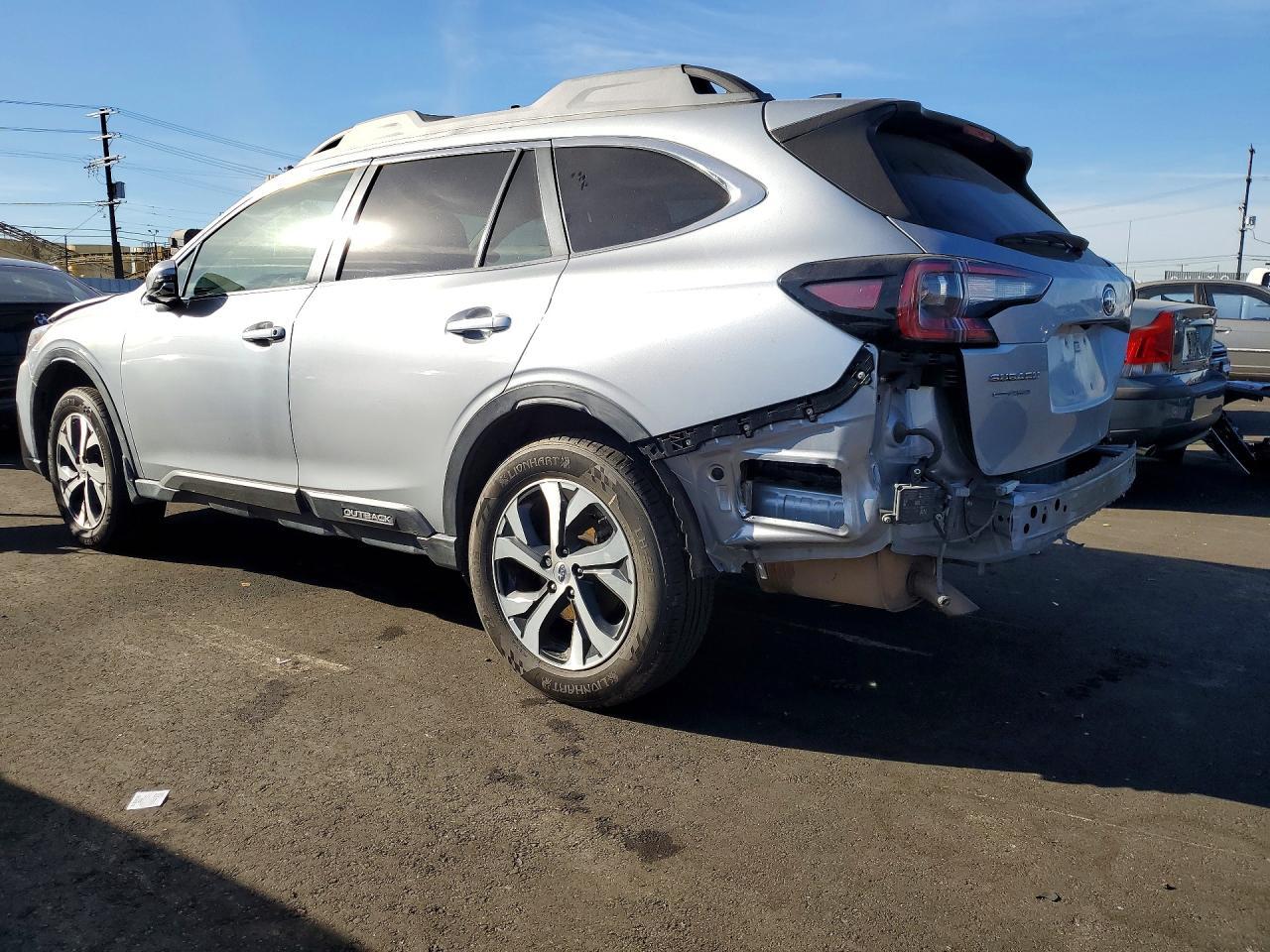2020 Subaru Outback Limited - Фото 2