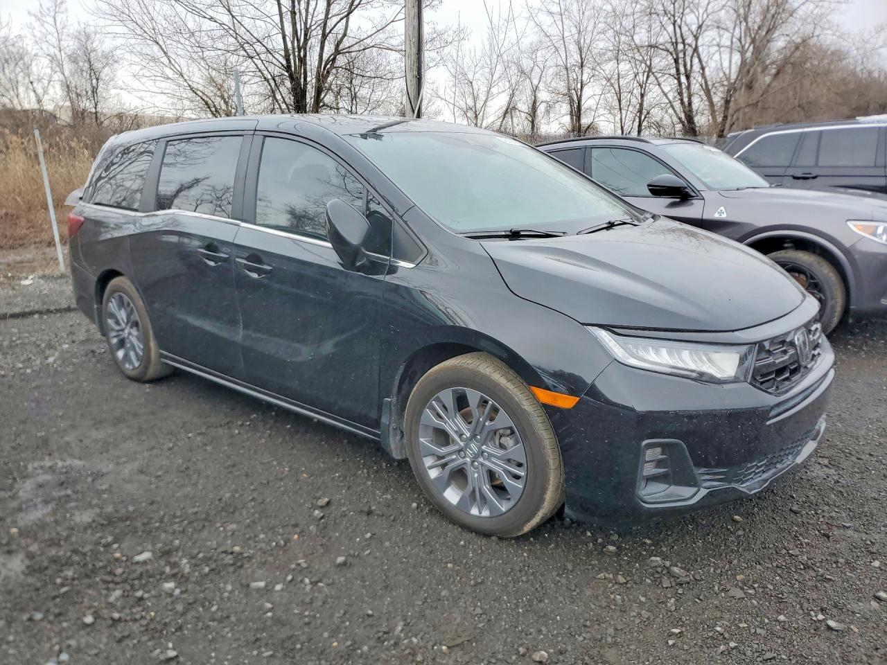 2025 Honda Odyssey Touring - Фото 4