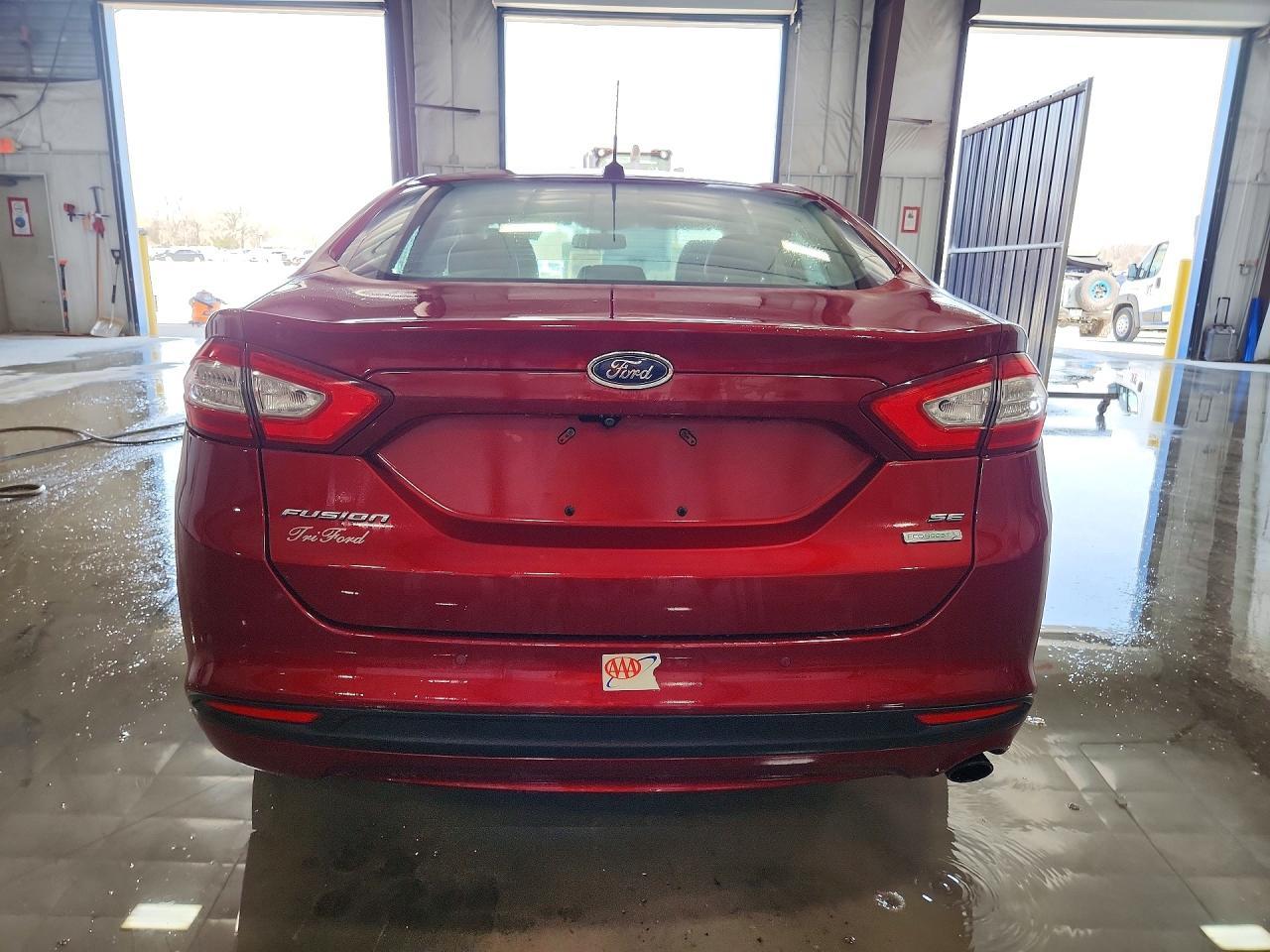 2015 Ford Fusion Se - Фото 6