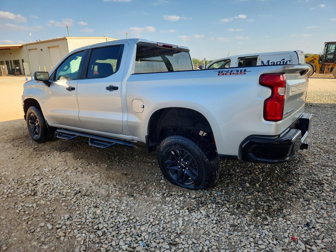 2021 Chevrolet Silverado K1500 Lt Trail Boss - Image 2