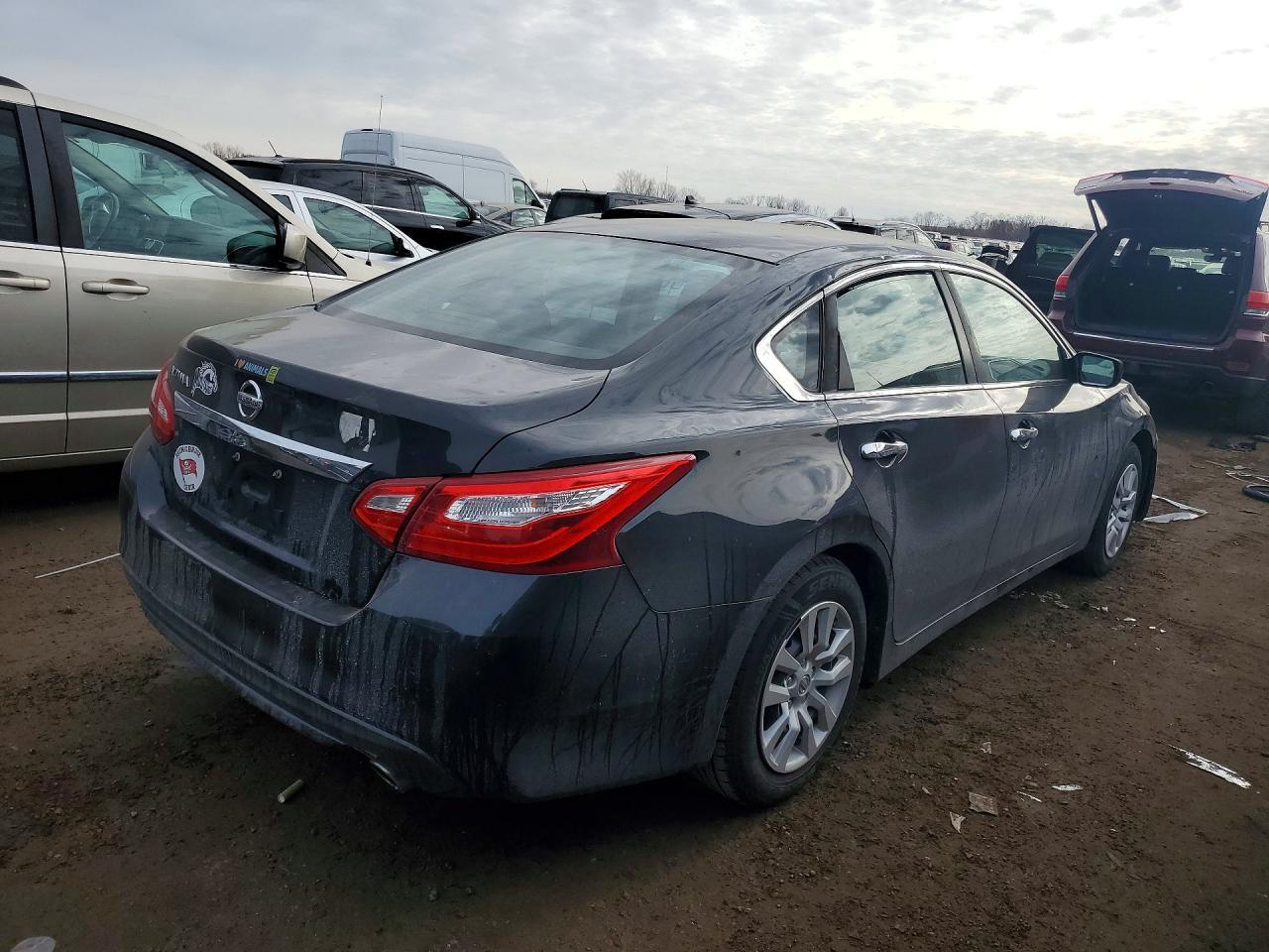 2017 Nissan Altima 2.5 - Фото 3