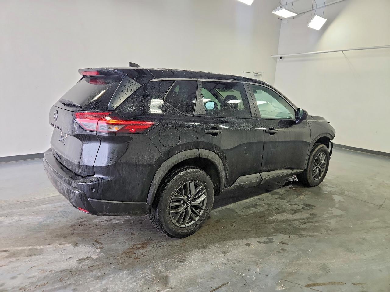 2024 Nissan Rogue S - Фото 3