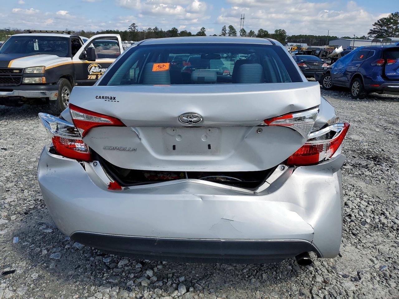 2015 Toyota Corolla L - Фото 6