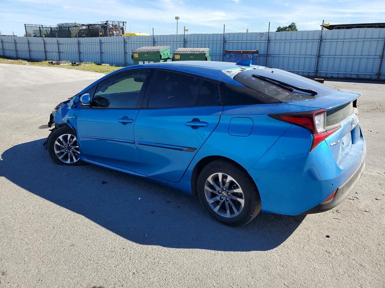 2022 Toyota Prius Xle - Image 2