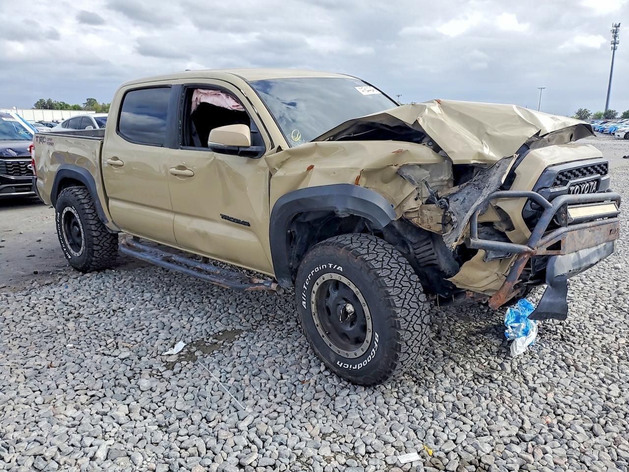 2016 Toyota Tacoma Trd Off-Road - Image 4