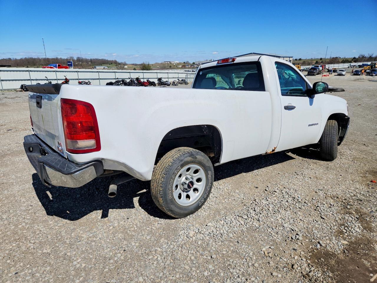 2013 GMC Sierra C1500 - Фото 3