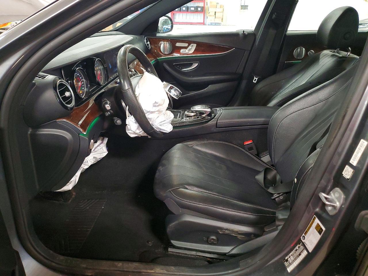 2018 Mercedes-Benz E 300 4Matic - Image 7