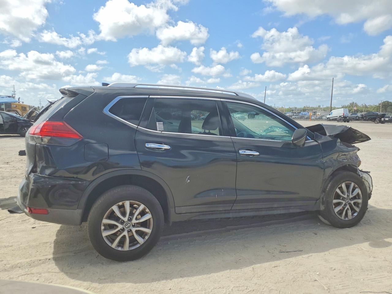 2017 Nissan Rogue Sv - Фото 3