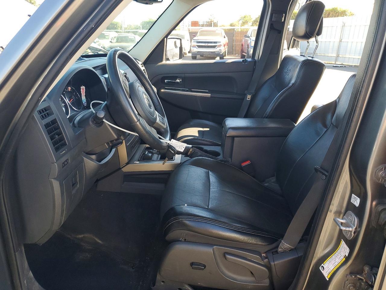 2012 Jeep Liberty Limited - Image 7