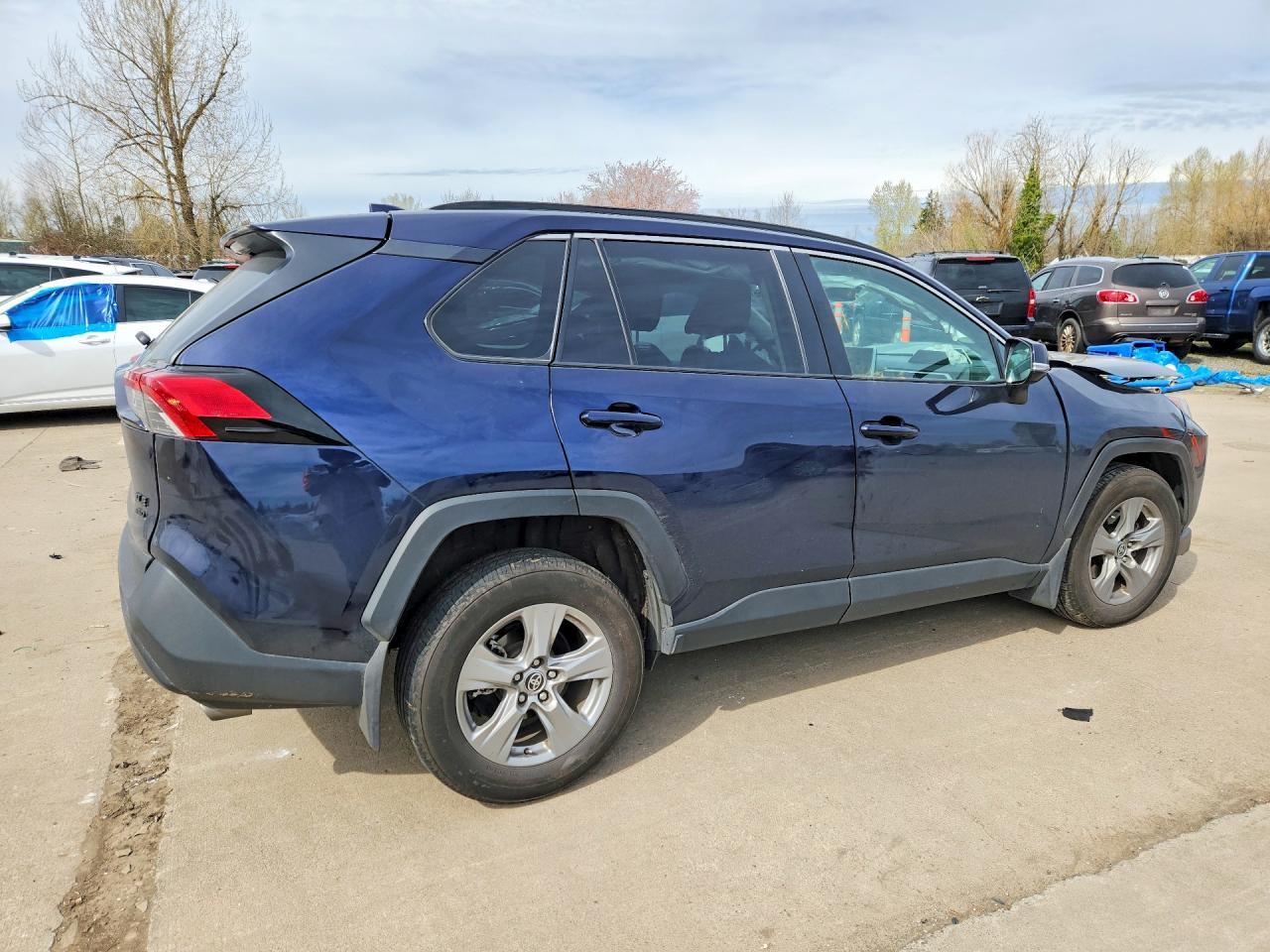 2024 Toyota Rav4 Xle - Image 3