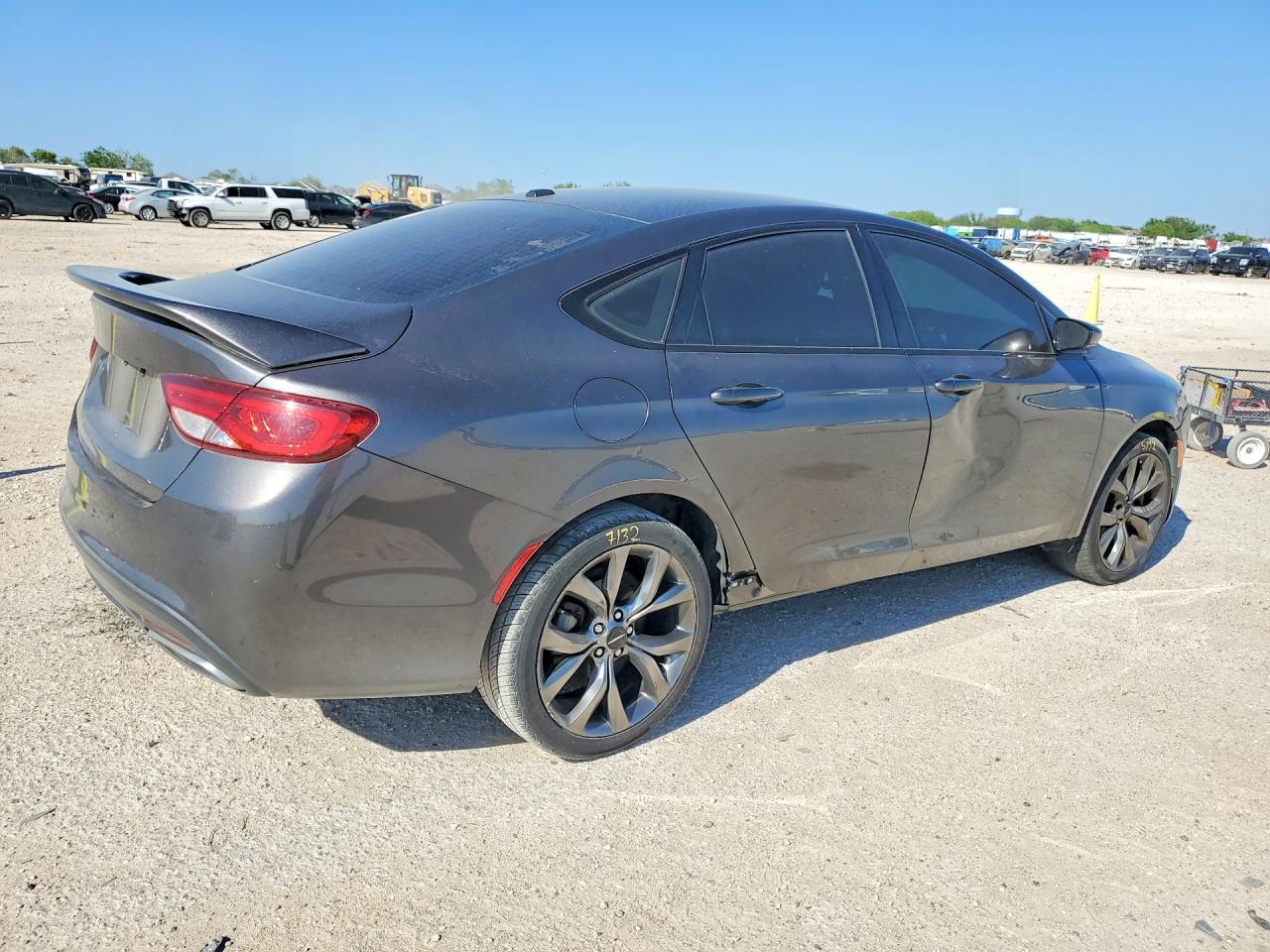 2016 Chrysler 200 - Фото 3