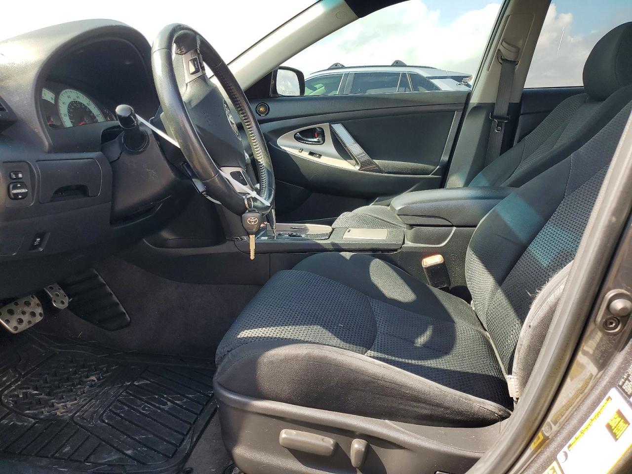 2011 Toyota Camry Se - Фото 7