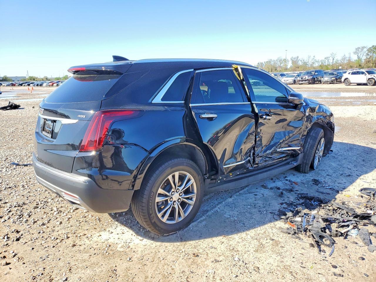 2021 Cadillac Xt5 Premium Luxury - Image 3