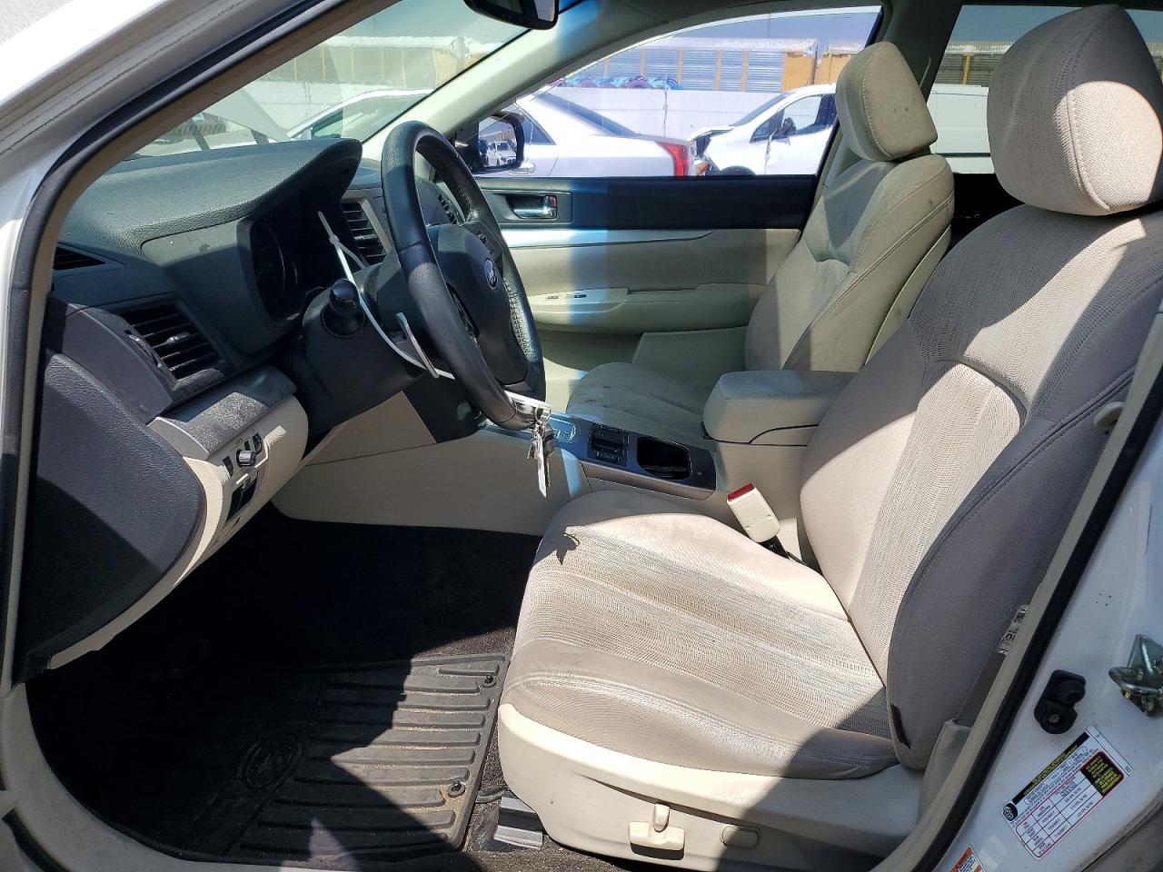 2014 Subaru Outback 2.5I Premium - Фото 7