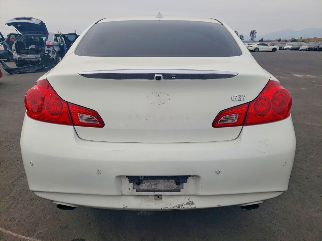 2011 Infiniti G37 Sedan Journey - Фото 6