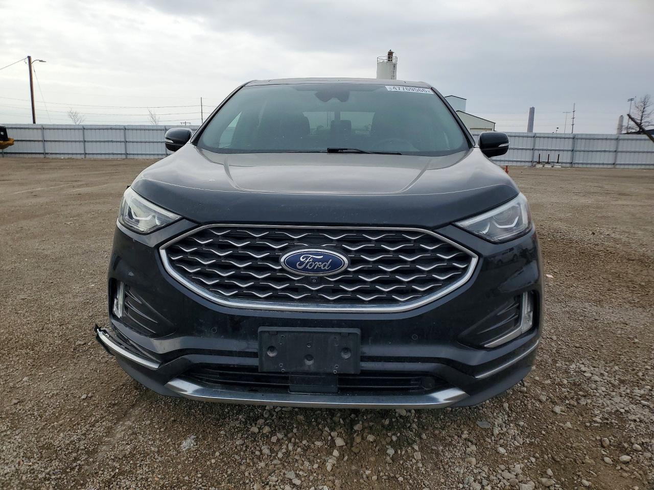 2021 Ford Edge Titanium - Фото 5