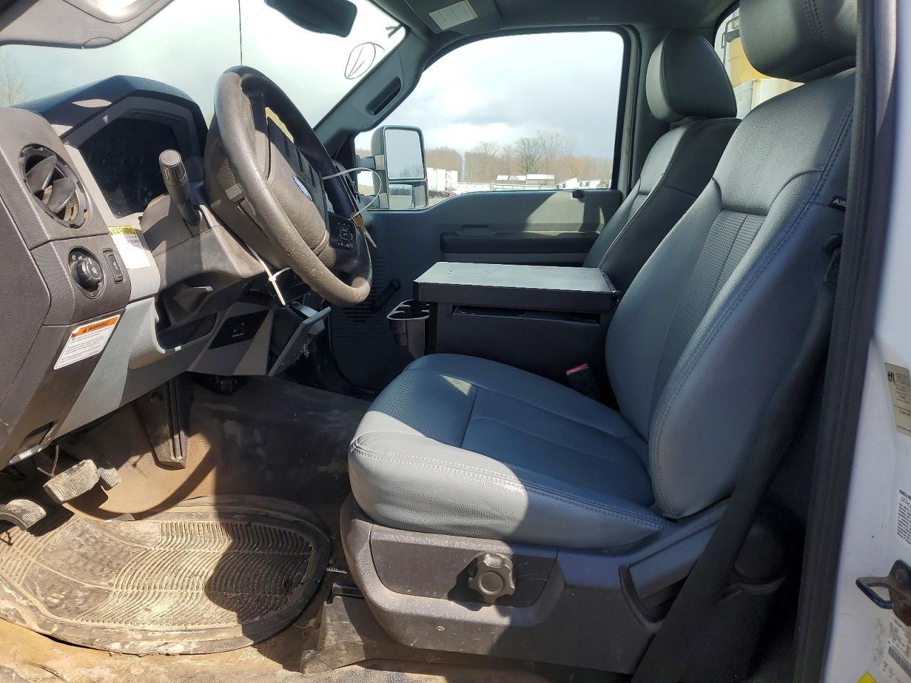 2013 Ford F450 - Фото 7