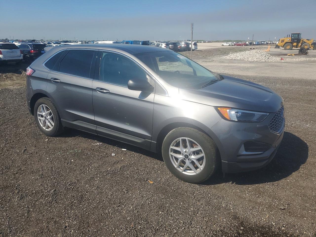 2024 Ford Edge Sel - Image 4