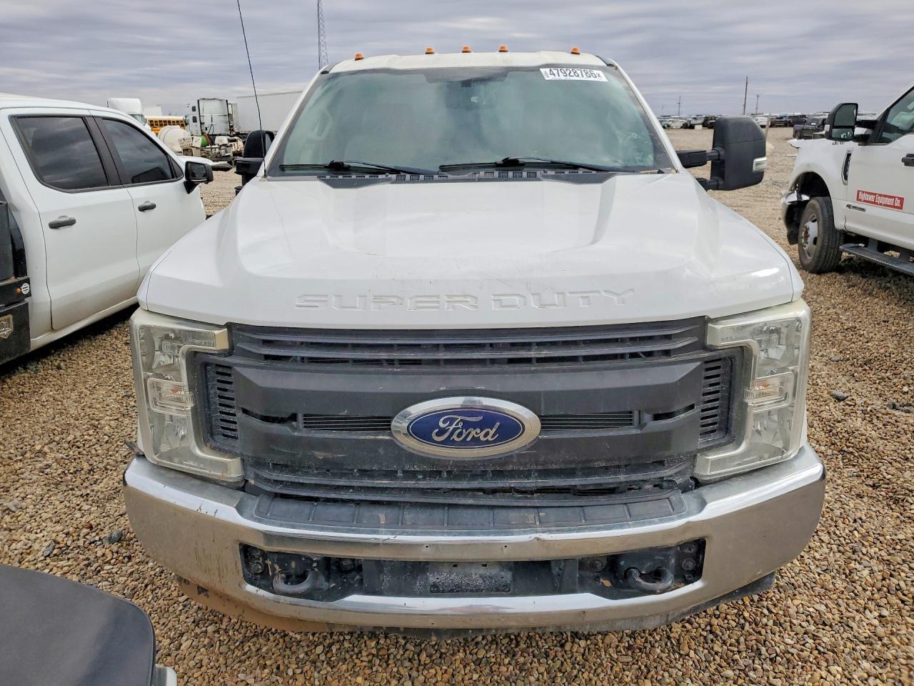 2019 Ford F350 Super Duty Utility / Service Truck - Фото 5