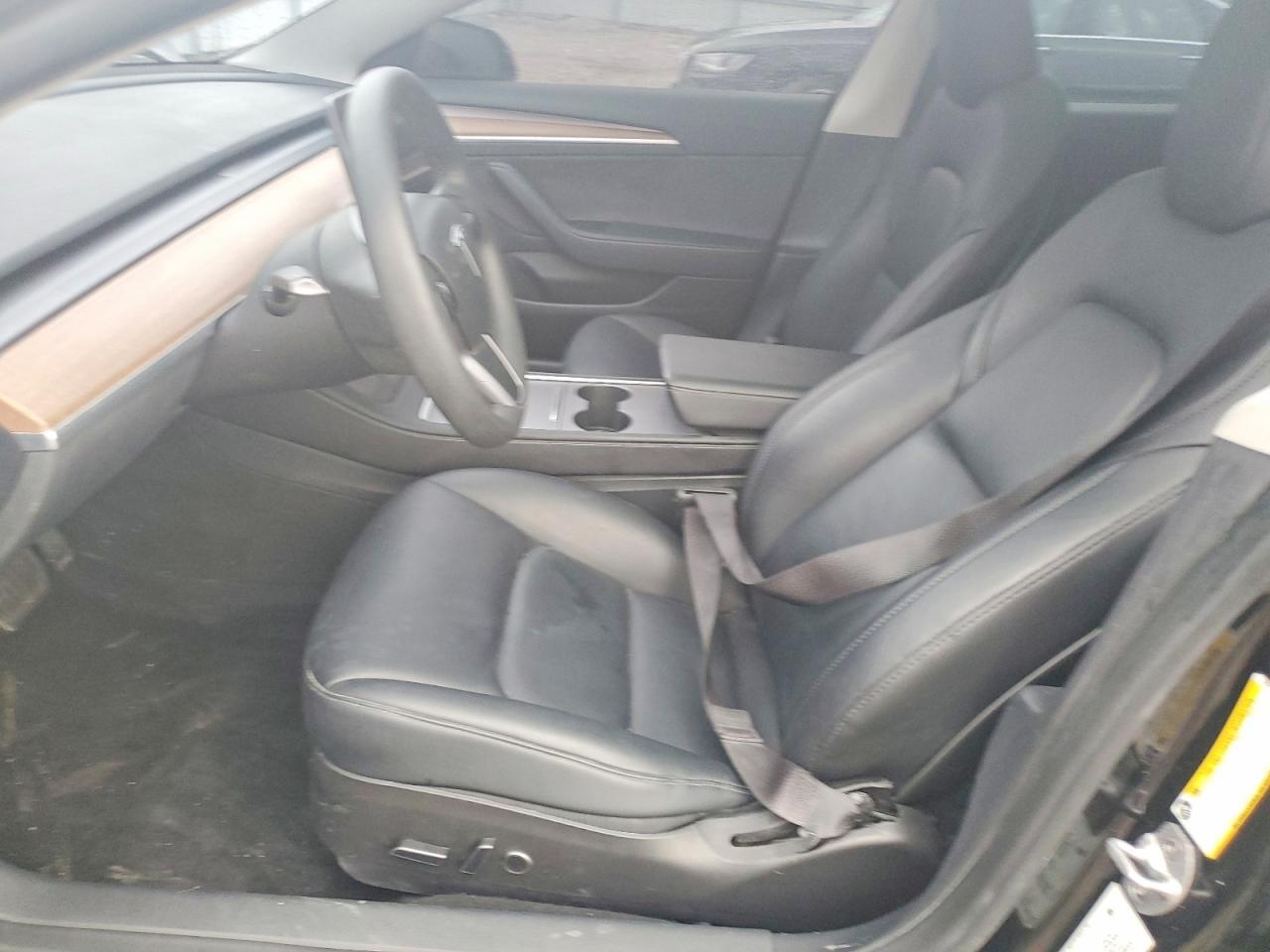 2023 Tesla Model 3 - Фото 7