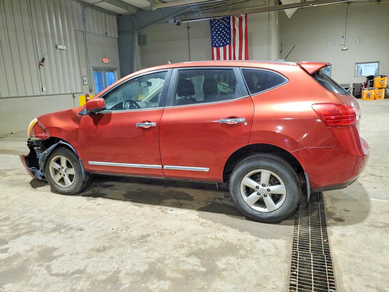 2013 Nissan Rogue S - Фото 2