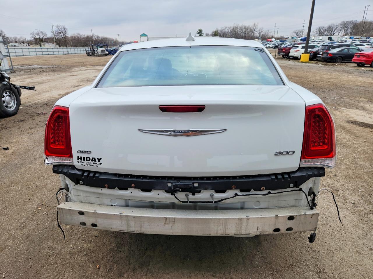 2016 Chrysler 300 Limited - Image 6
