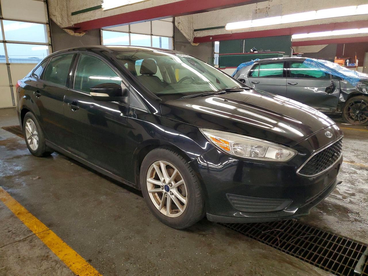 2016 Ford Focus Se - Фото 4