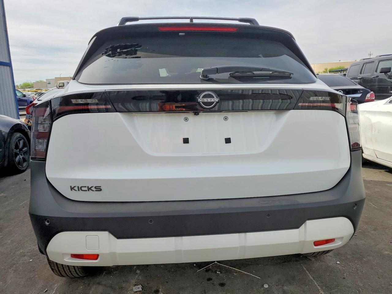 2026 Nissan Kicks Sv - Image 6