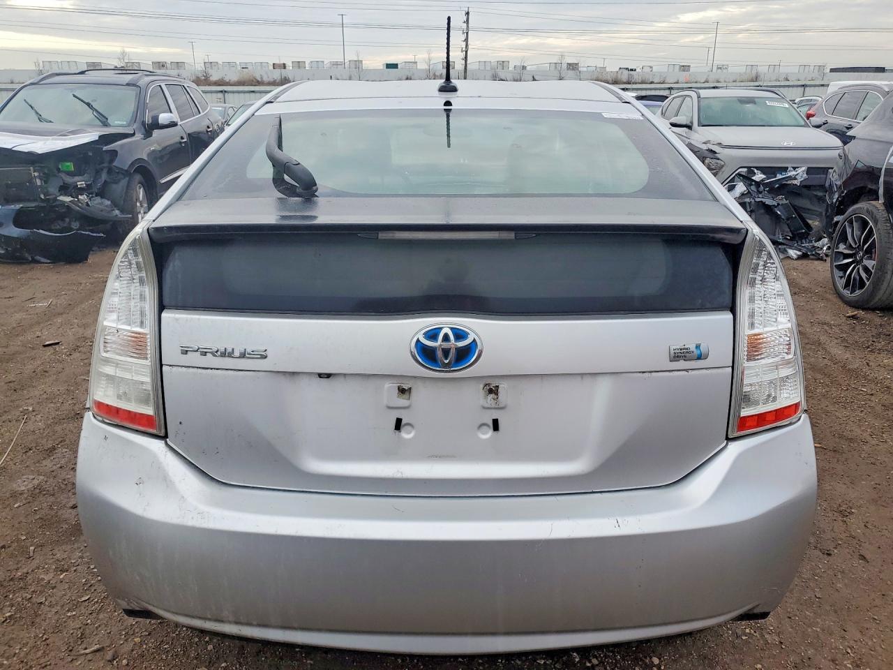 2010 Toyota Prius Iv - Image 6