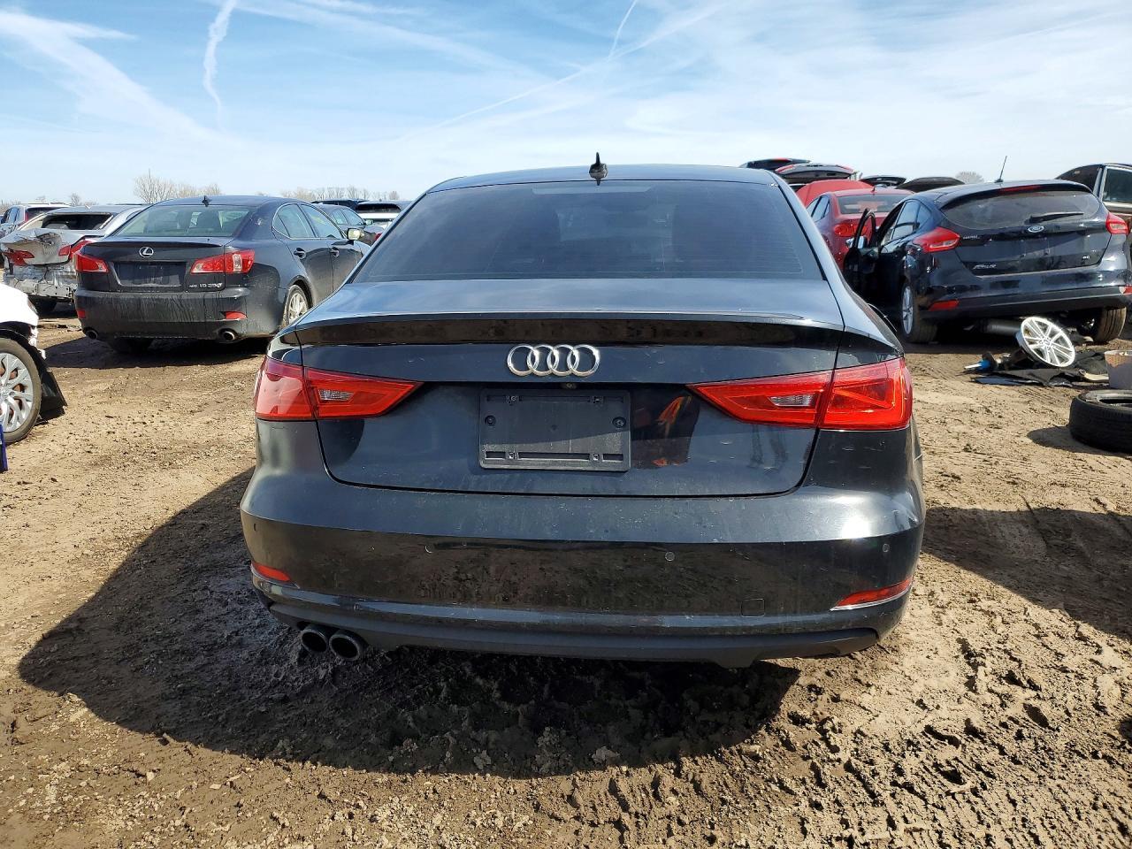 2016 Audi A3 Premium - Фото 6