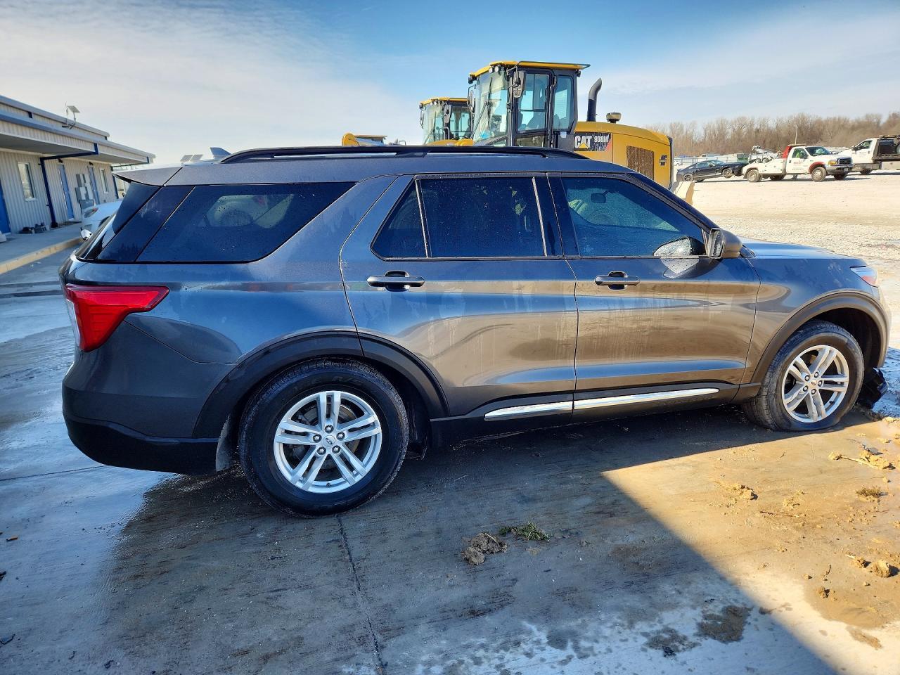 2020 Ford Explorer Xlt - Image 3