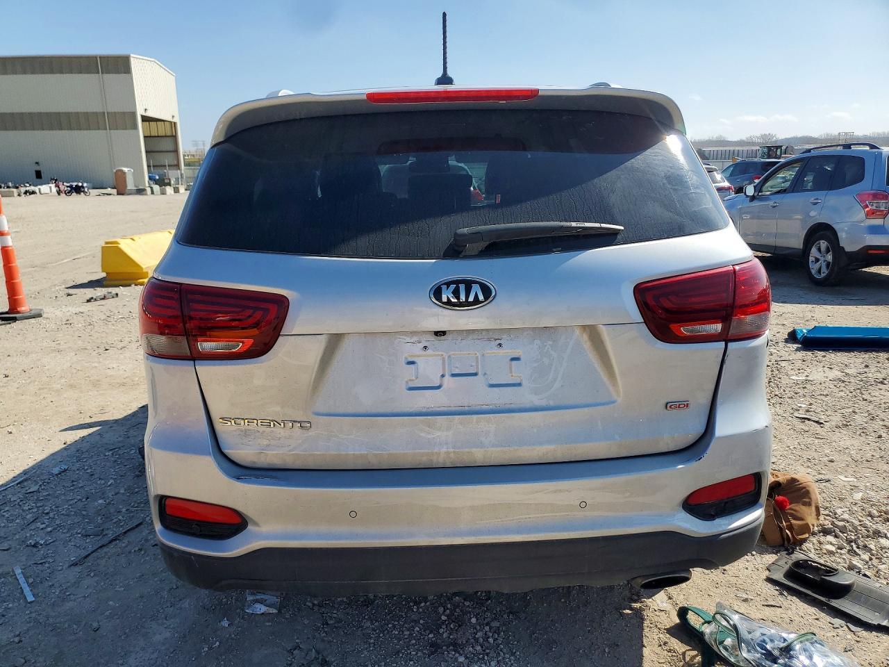 2020 Kia Sorento Lx - Image 6