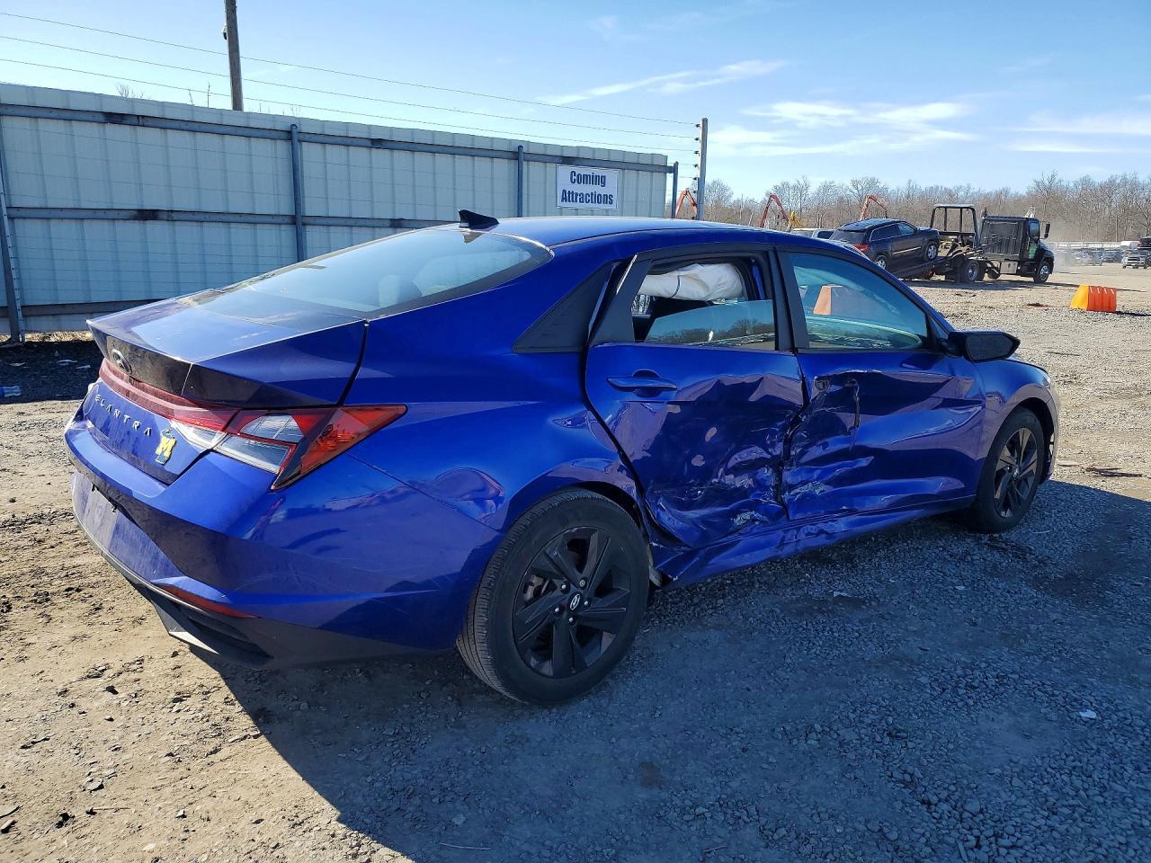 2023 Hyundai Elantra Sel - Фото 3