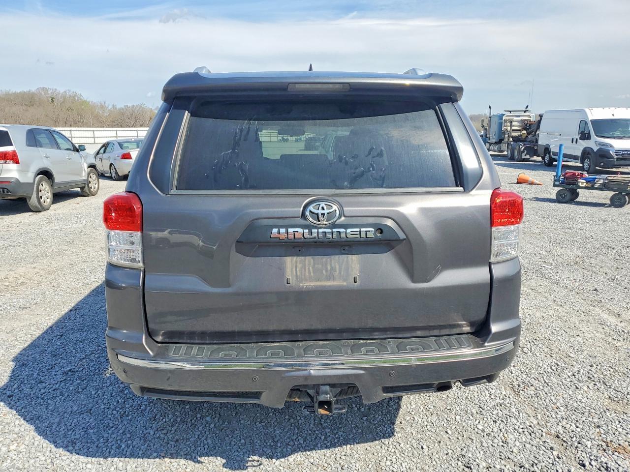 2012 Toyota 4Runner Sr5 - Image 6