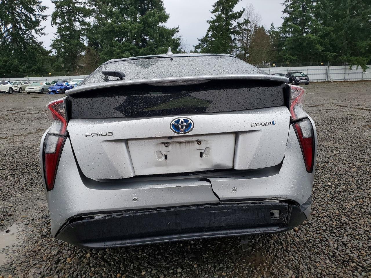 2017 Toyota Prius Two - Фото 6