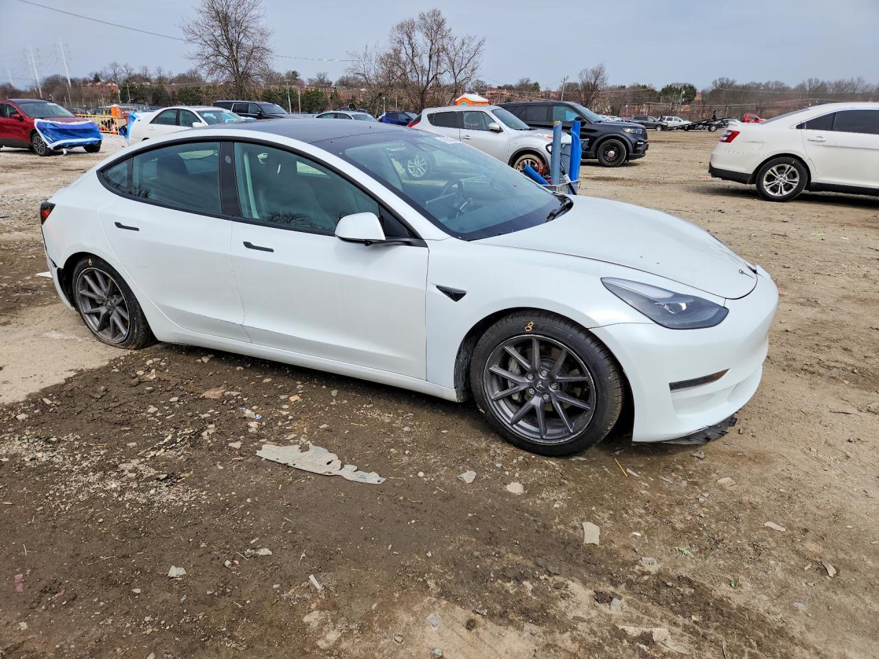 2023 Tesla Model 3 - Image 4