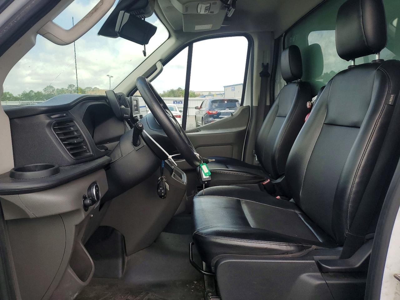 2020 Ford Transit Delivery Truck - Фото 7