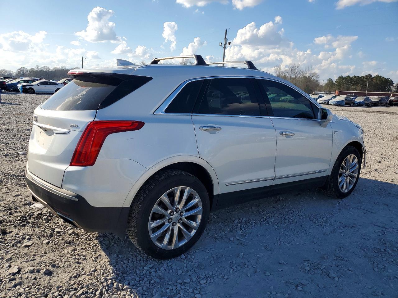 2017 Cadillac Xt5 Platinum - Фото 3