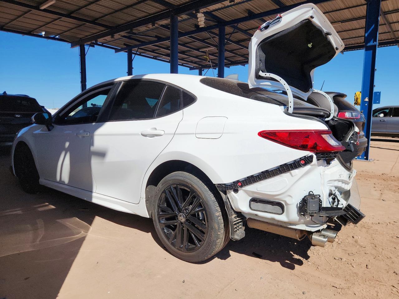 2026 Toyota Camry Se - Image 2
