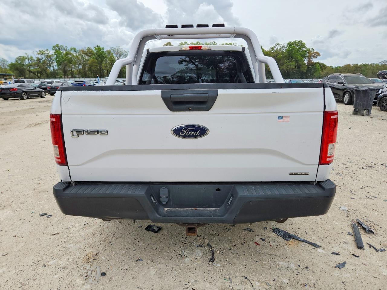 2015 Ford F150 Super Cab - Image 6